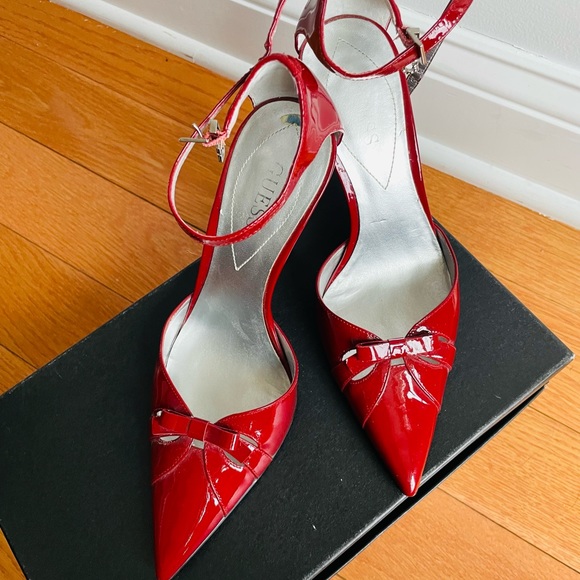 Guess Bow Detail Heels - Picture 2 of 7